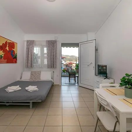 Stratos & Magda's Apartamento Neos Marmaras